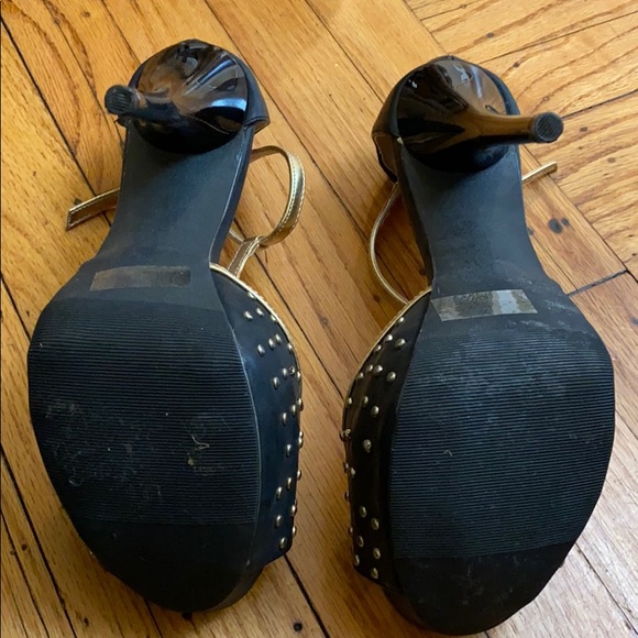 Black and Gold peep toe size 9 - Picture 6 of 8